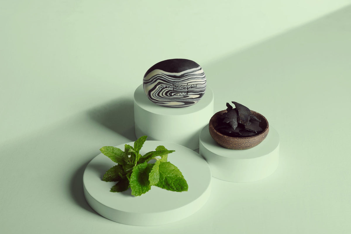 Coconut Charcoal – For Blemish-Prone Skin